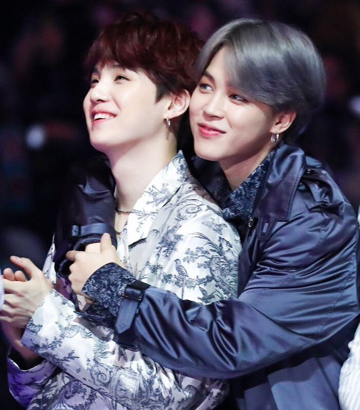 _jiminsbitch13's tweet photo. I CANT LIKE WHY ARE THEY SO CUTE!!? It’s all I can think about!!!! I mean I’m here for SOPE too but omg there’s just something about yoonmin that is so PURE & SOFTTRRR LIKE HELPPPPPP meeEe before I download this GAMEE!!!!! #yoonmin #BTS_Universe_Story #sometimesyoujusthaveto https://t.co/FKt5ZSZdk8