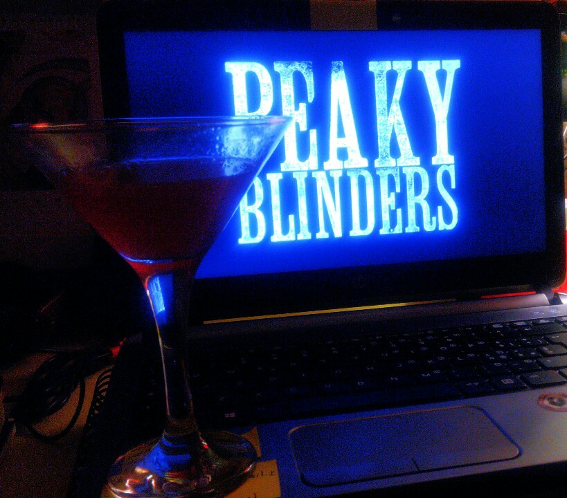 AnalcolicaMora's tweet photo. I cocktail a km e costo zero. 
#cosmopolitan #PeakyBlinders #sorsi https://t.co/wvKTGqu4kC