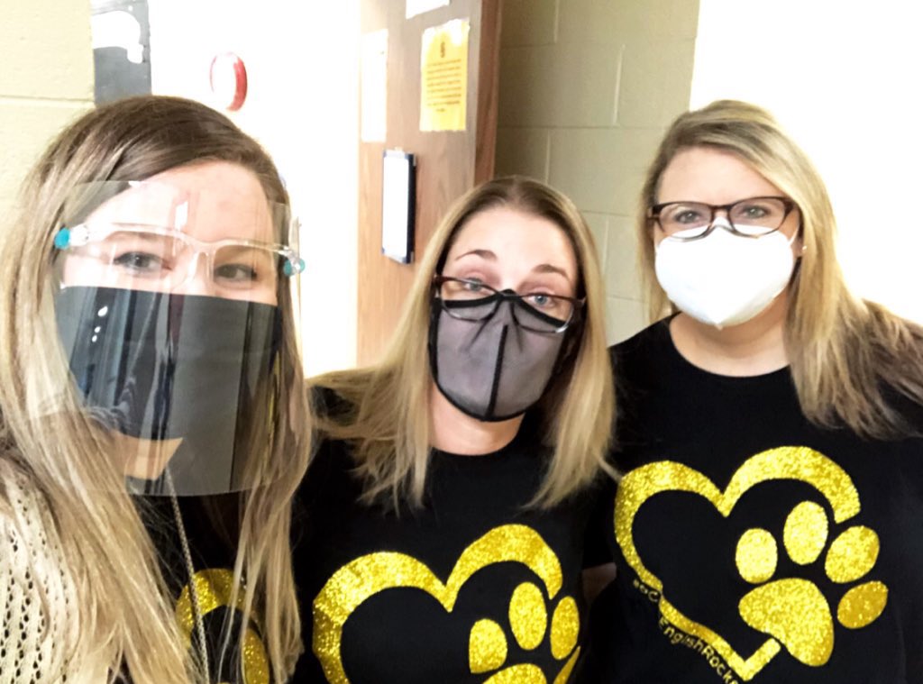 CarterChronic1e's tweet photo. There is no tired quite like “first day of school” tired. Now we get to do it all over again on Monday! 💙 #PantherPride  #pchsenglishrocks https://t.co/WTQO0T9bLP
