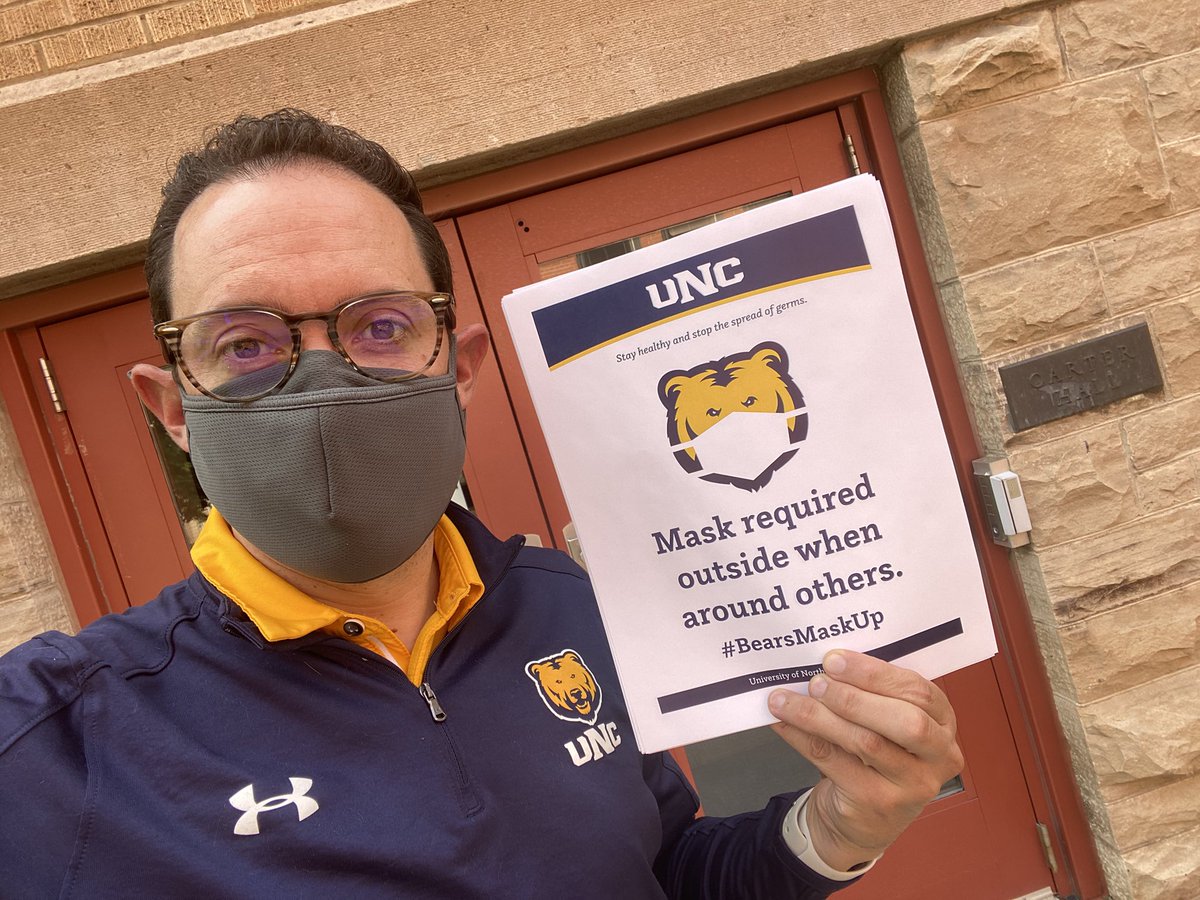 danmaxey's tweet photo. Hey fellow #UNCBears! Additional signage is going up around campus to remind our community that face masks are required outdoors when we’re around others. Everyone needs to do their part! #bearsmaskup https://t.co/Hy01xP463K