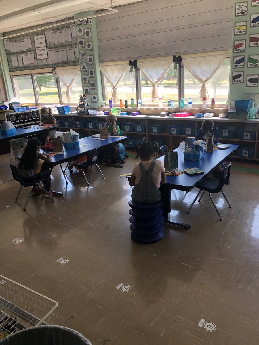 huels_ryan's tweet photo. Finished the first full week of in person learning- kids have been incredible with the new adjustments. Our staff even better. #OES220 #ilschoolstepup https://t.co/IzSxUtP1WM