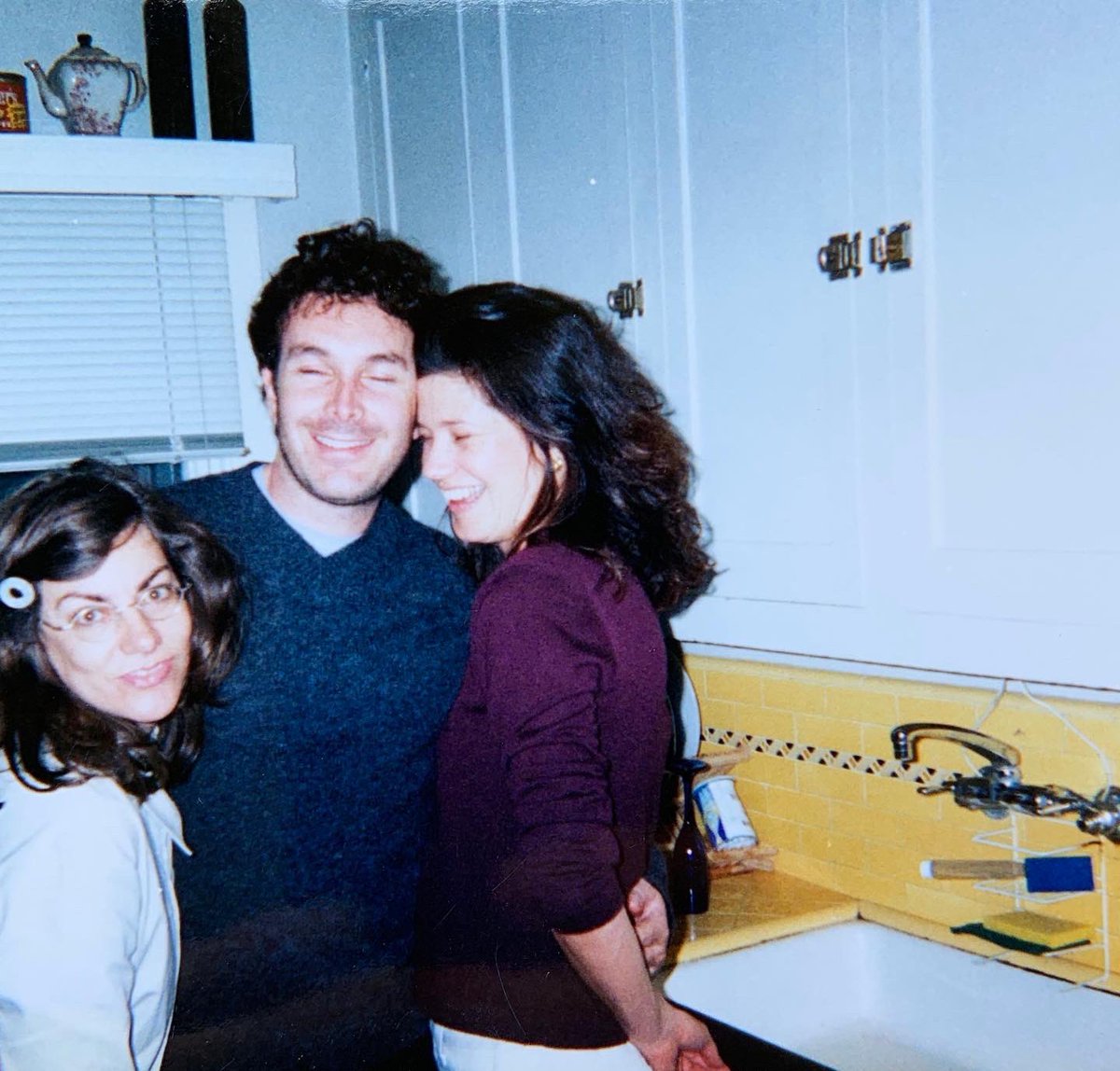 brien_varady's tweet photo. #FlashbackFriday #FBF #1996 #losfeliz #katesullivan #brienvarady #daphnezuniga https://t.co/a7LgtZySva