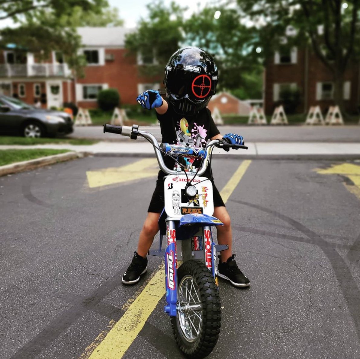 RazorWorldwide's tweet photo. The #MX350 has received multiple toy awards as well as praise in @SIKids 🏆 #ReadyForAdventure https://t.co/wfmjj7b0Ap