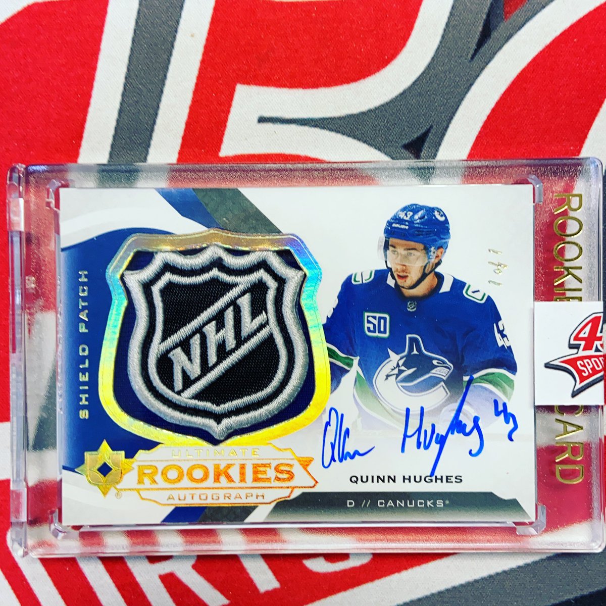 450Sports's tweet photo. Well let me show shield #4 of this ultimate 19/20 and this time it’s top rookie... he’s a superstar! 2nd for points for a defenseman this year in the playoff : QUINN HUGHES !!! @Canucks @SHOWYOURHITS @UpperDeckHockey @ClubOneOfOne1 https://t.co/aY6fdk6rGN