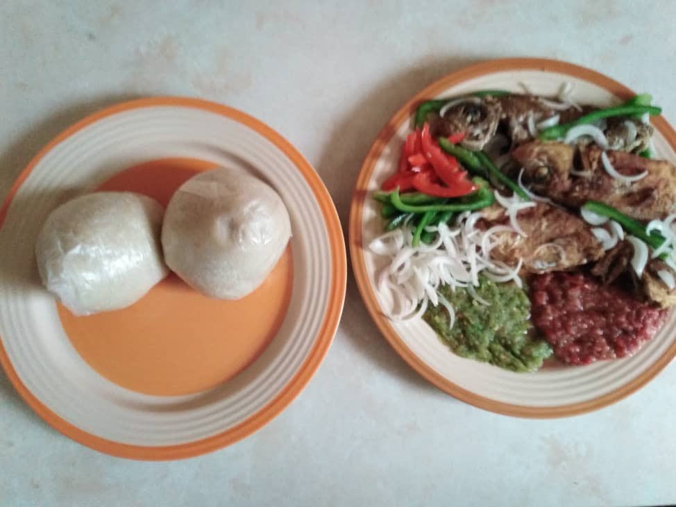 stembees's tweet photo. It’s food time! 🕺🏾
It’s Friday and we are reminiscing on Team Ghana’s submission on “What’s Cooking” for the First Global Competition 2020.
@f1rstglobal
#STEM #stembees #TeamGhana #firstglobalchallenge2020 https://t.co/islfQ94NY2