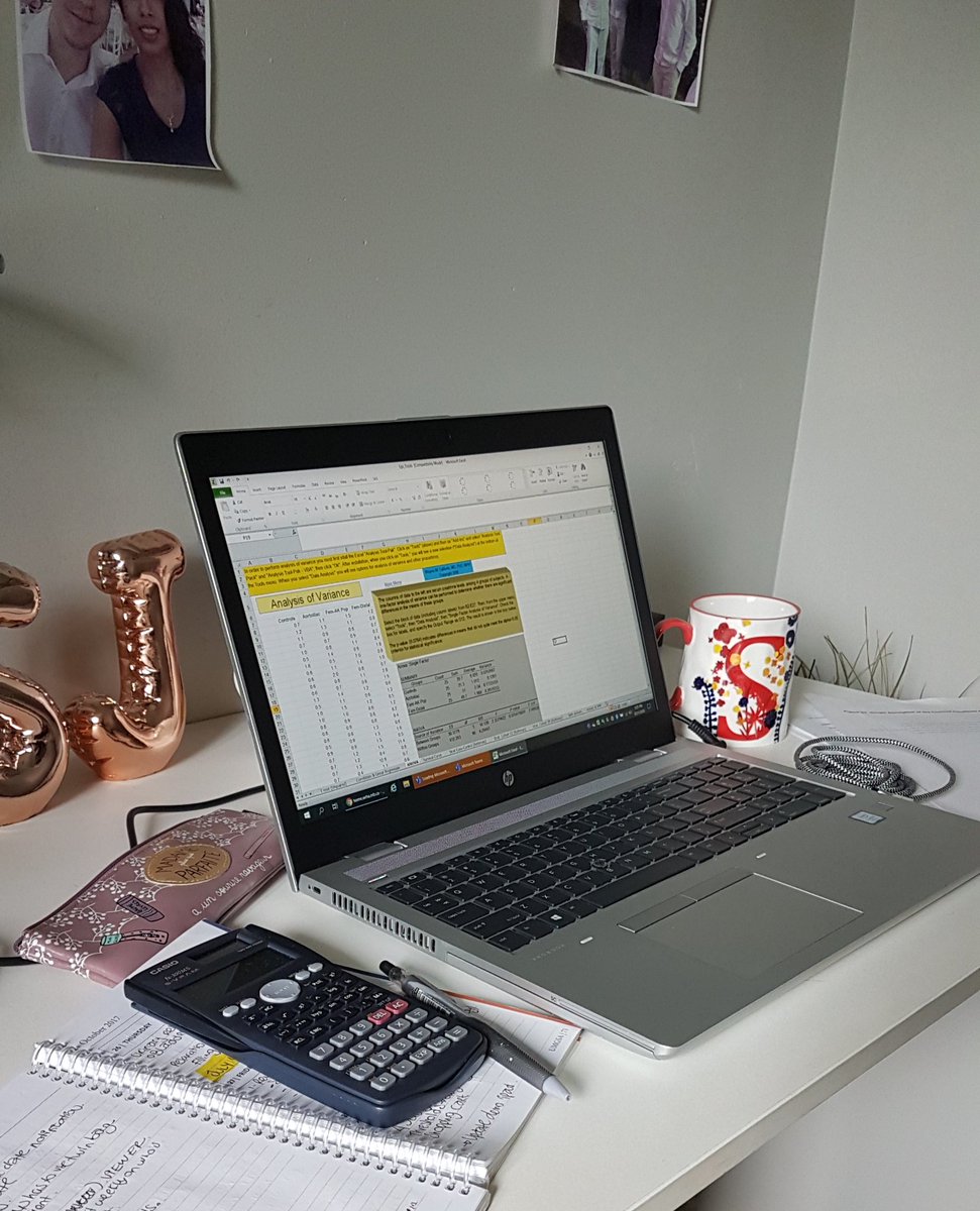 img_researcher's tweet photo. Clean organized desk only means 1 thing: Weekend is here!! #IMGResearcher https://t.co/KynNgKQZWi