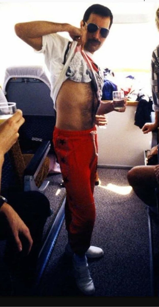 freddie mercury out of context, a thread;