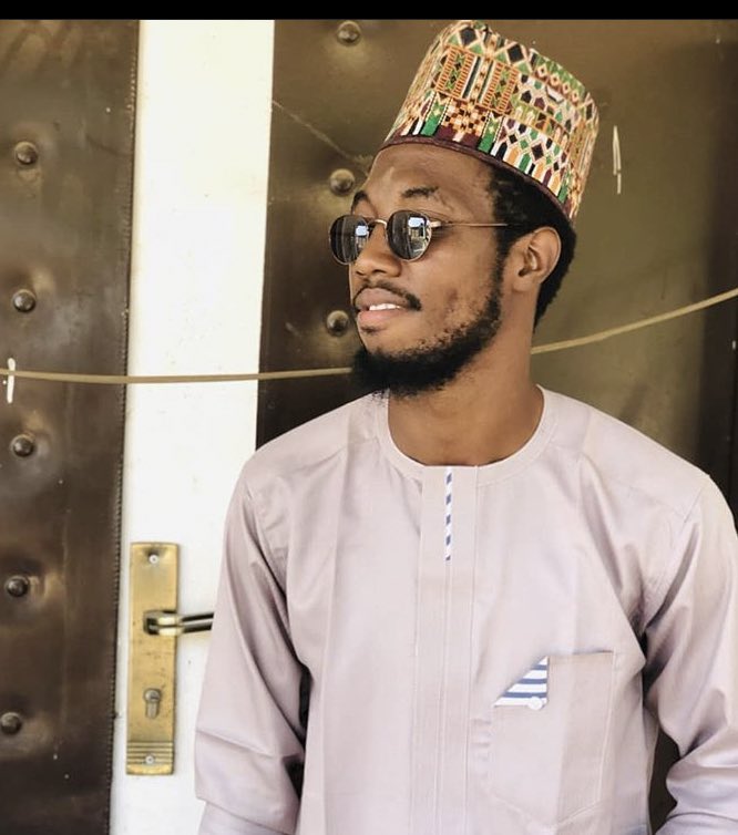aleeyudikko's tweet photo. Alhamdulillah it’s August 22nd. I’m +1 🎂 please say a prayer for me  🙏 https://t.co/p2fRnfRZmQ