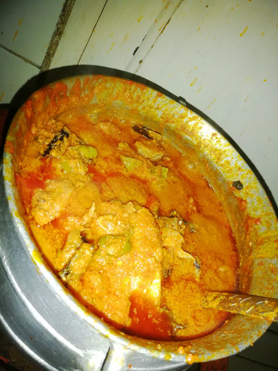 togbuinougnala's tweet photo. #togolosetakeover 😌deux sauces. 🚶‍♂️ https://t.co/uSadR5vM7e
