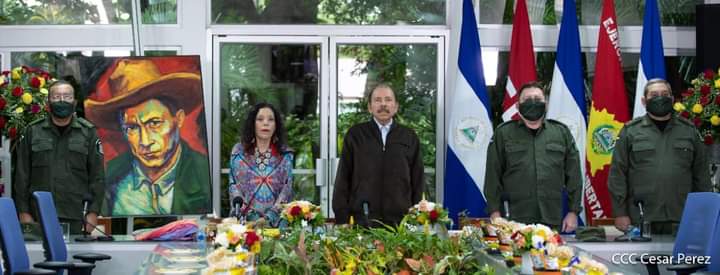 ChinaSandi21's tweet photo. 📌#19agosto 
 
#Nicaragua🇳🇮
💥Presidente Cmdte. Daniel y Vicepresidenta Cra. Rosario❤🖤 encabezaron el acto del 41 aniversario🥳 de constitución del Cuerpo Médico Militar del Ejército de Nicaragua.👌

#OrgulloPatrio

@DiablaSandi @QuiqueSandi  @ElCuervoNica @latorrealba4 https://t.co/c5wWpCS5d8