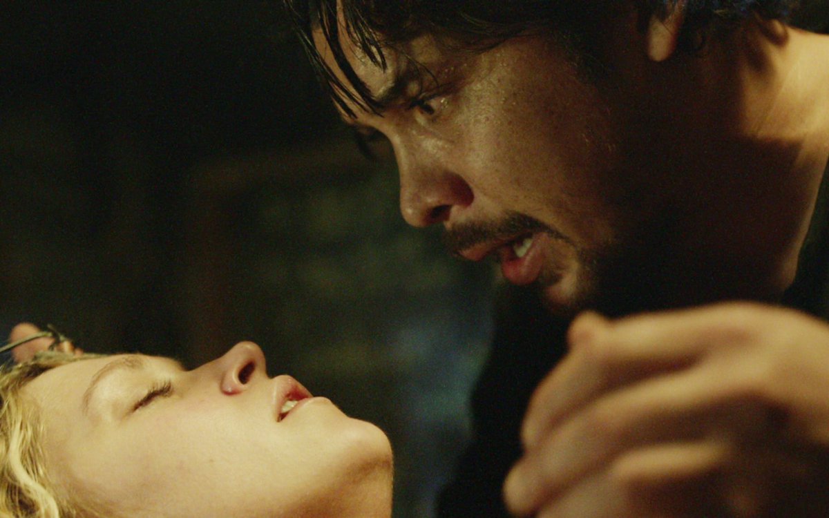 getawayymar's tweet photo. “clarke, i am the same person who brought you back from the dead, who refused to give up on you."
#The100 https://t.co/WCtSMHg6rx