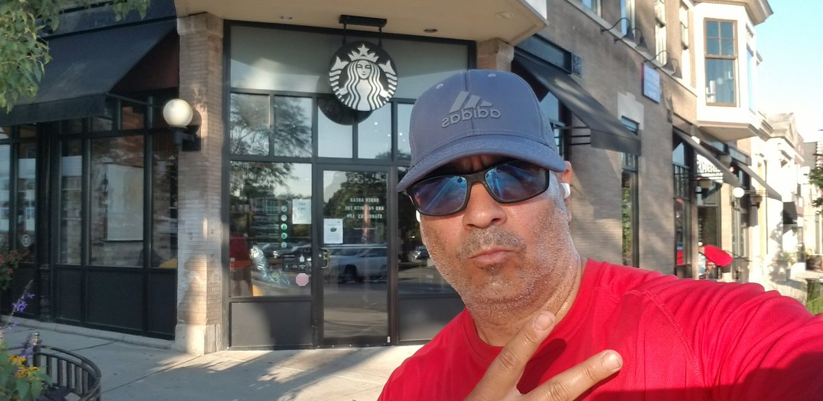 DennisCGarcia's tweet photo. #OldDaddy ran hard and fast on the mean streets of the #Chicago suburbs this evening.
#LeanAndMean
#NoMoreDadsBody
#NoMoreLawyersBody
#MoreMuscleLessFat https://t.co/oiqT851Jfz
