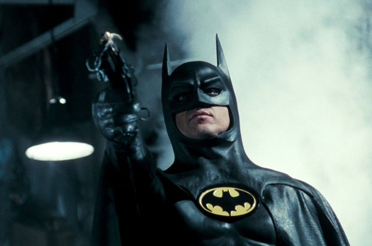 BatmanTheSavior's tweet photo. Describe Michael Keaton's Batman in 1 word https://t.co/qkbdh6cyOv