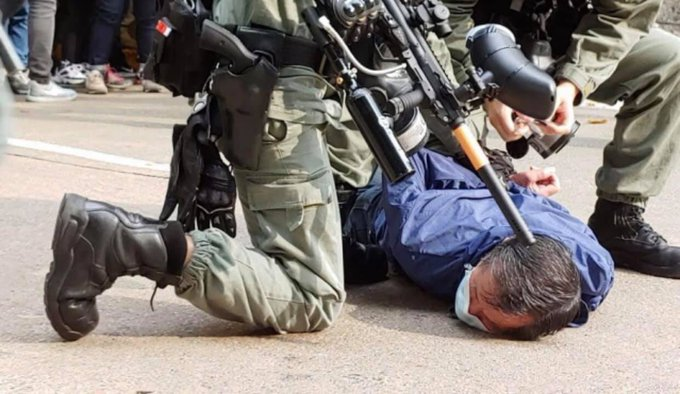 revmahoney's tweet photo. This is what free speech &amp; human rights look like in HK! This is why America and the free nations of the world must stand with them!  #HK #HongKong @hk_watch @Stand_with_HK @FreedomHKG @SolomonYue @hkdc_us @HongKongFP @BeWaterHKG @joshuawongcf @nathanlawkc #FreeHongKong #Freedom https://t.co/XLuF6wBCs6