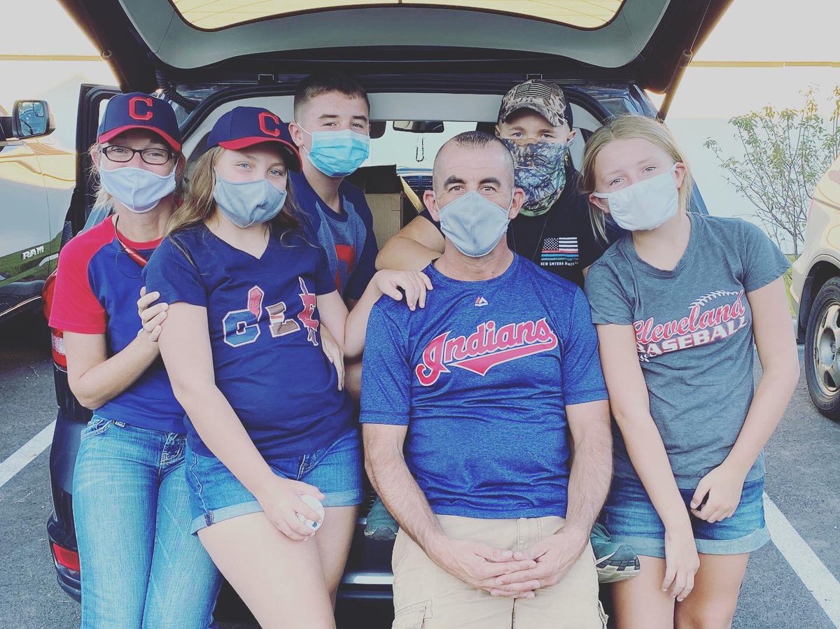 Helping Hands tweet media