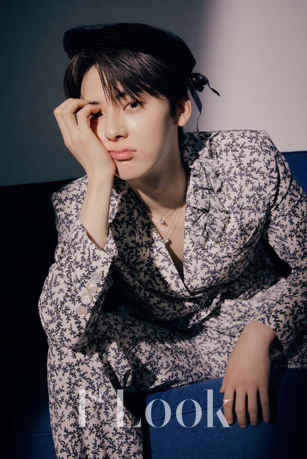 Lovelaws_twt's tweet photo. พ่อลายเสือ พ่อลายดอก พ่อจ๋า 🥺 https://t.co/ICqGumVAhE