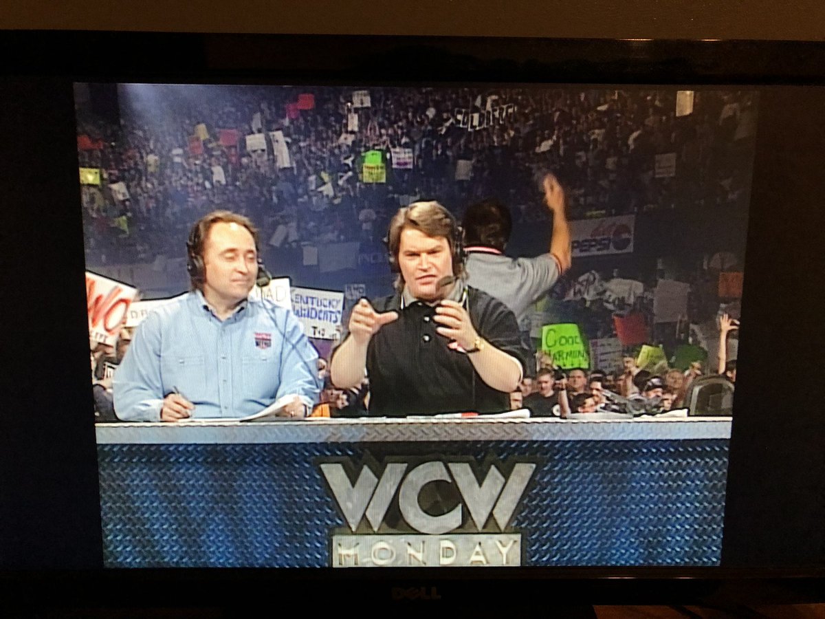 BobWarlord's tweet photo. #nitro132
Larry the crowd pleaser!
#LarryLarryLarry
@cactus901 @LivingLegendLZ https://t.co/opS7FNE5eP