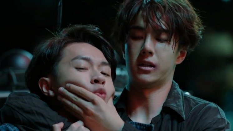 wei yichen lost all his super powers except mind-reading  which he can only do if he touches someone's face , truly a tragedy for us as viewers 