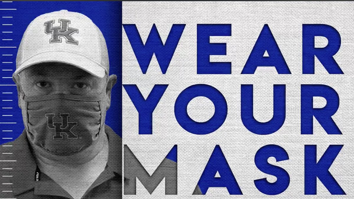 BBNPolls's tweet photo. Retweet if you want Football this fall. #BBN https://t.co/gboRd6jEtL