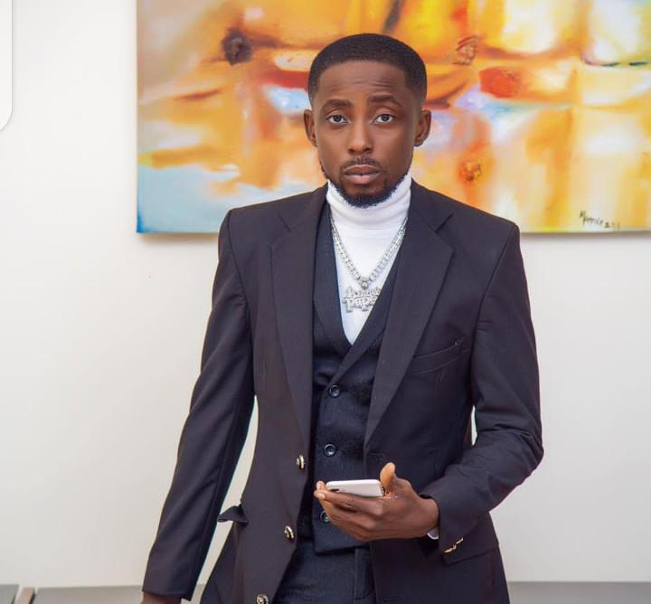 EriksonNate's tweet photo. who go believe say na dis small guy dey worry Kporkpor dah year...buh now na e dey put Warri back for map... nobody dey underrated..e yus depend as ur voltage take dey...las Las who die nai lose
#Areatotheworld..@erigganewmoney... https://t.co/L0M01gWb3G