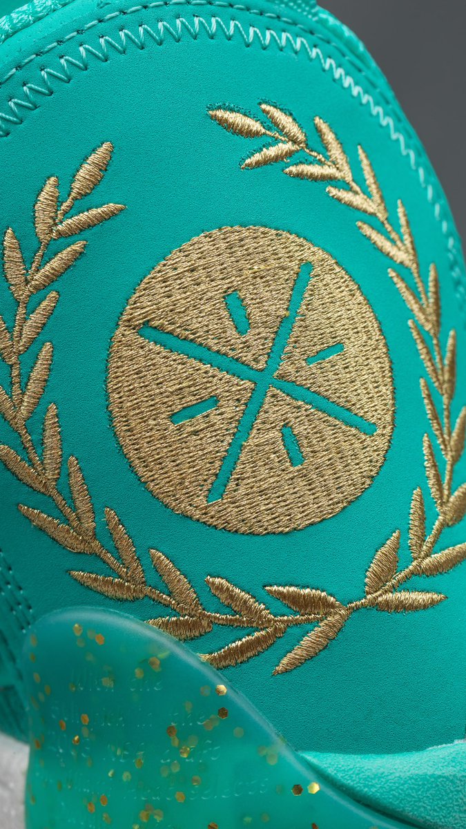 WayofWade's tweet image. The WOW8 “Liberty” arrives this Saturday, 8/22 at WayOfWade.com 🗽