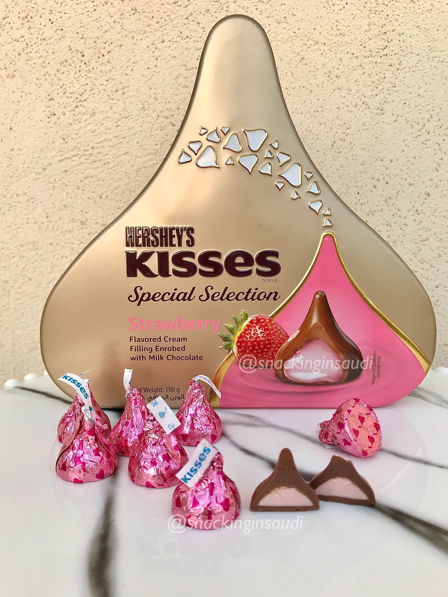 snackinginsaudi's tweet photo. #New #review on #instagram!
Eid Edition #Hersheys Kisses Special Selection👇🏼

https://t.co/xY9aWBMgP8

تقييم #جديد لهيرشيز سبيشل سلكشن كيسز! اضغط الرابط للتقييم 👆🏼#SaudiArabia #WorldPhotographyDay #كورونا #السعودية https://t.co/ZJofJ94lmP