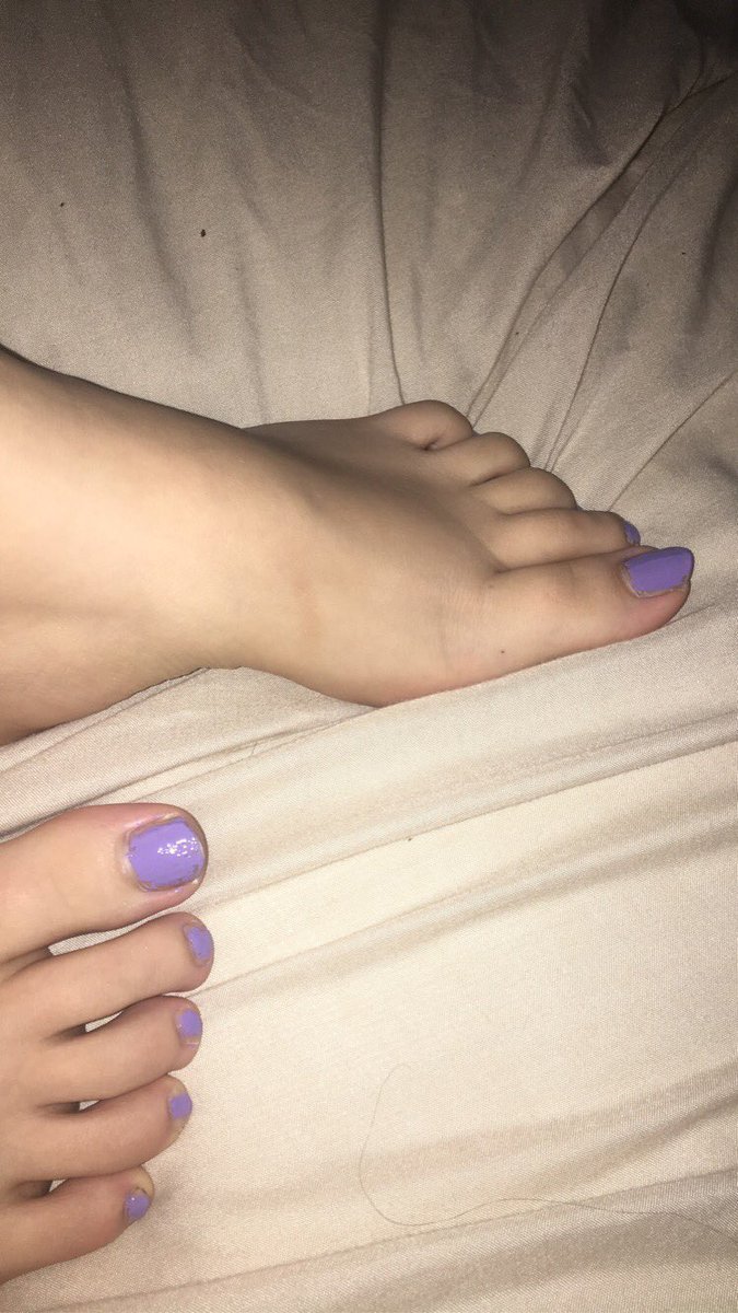 Devons Feet 🦶🏼✨ tweet media