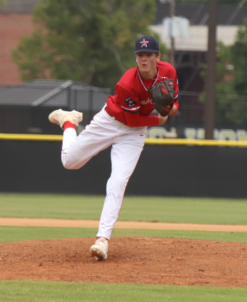 STARSBASEBALLVA's tweet image. Stars Baseball Carroll win 3-1 @DiamondNationNJ behind a combined 15K’s &amp;amp; 1 hit
RHP @krob024 @statesmenbsbll Texas Tech commit
RHP @jacksonbairdd @GoBHSBaseball GMU commit
RHP @Diegobarrett7 @hyltonbasebll GMU commit