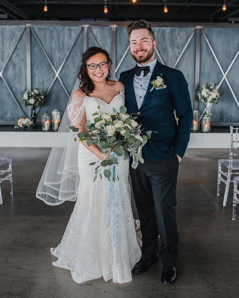 Look and feel like a million dollars in a Mr.Derk custom wedding suit. 

Repost @deannacphotography
#mrderk #edmonton #yeg #yegfashion #yegstyle #shopyeg #yegmen #yegmenswear #calgary #yyc #yycfashion #yycstyle #shopyyc #yycmen #yycmenswear #stylegoals #menstylegoals #menswear