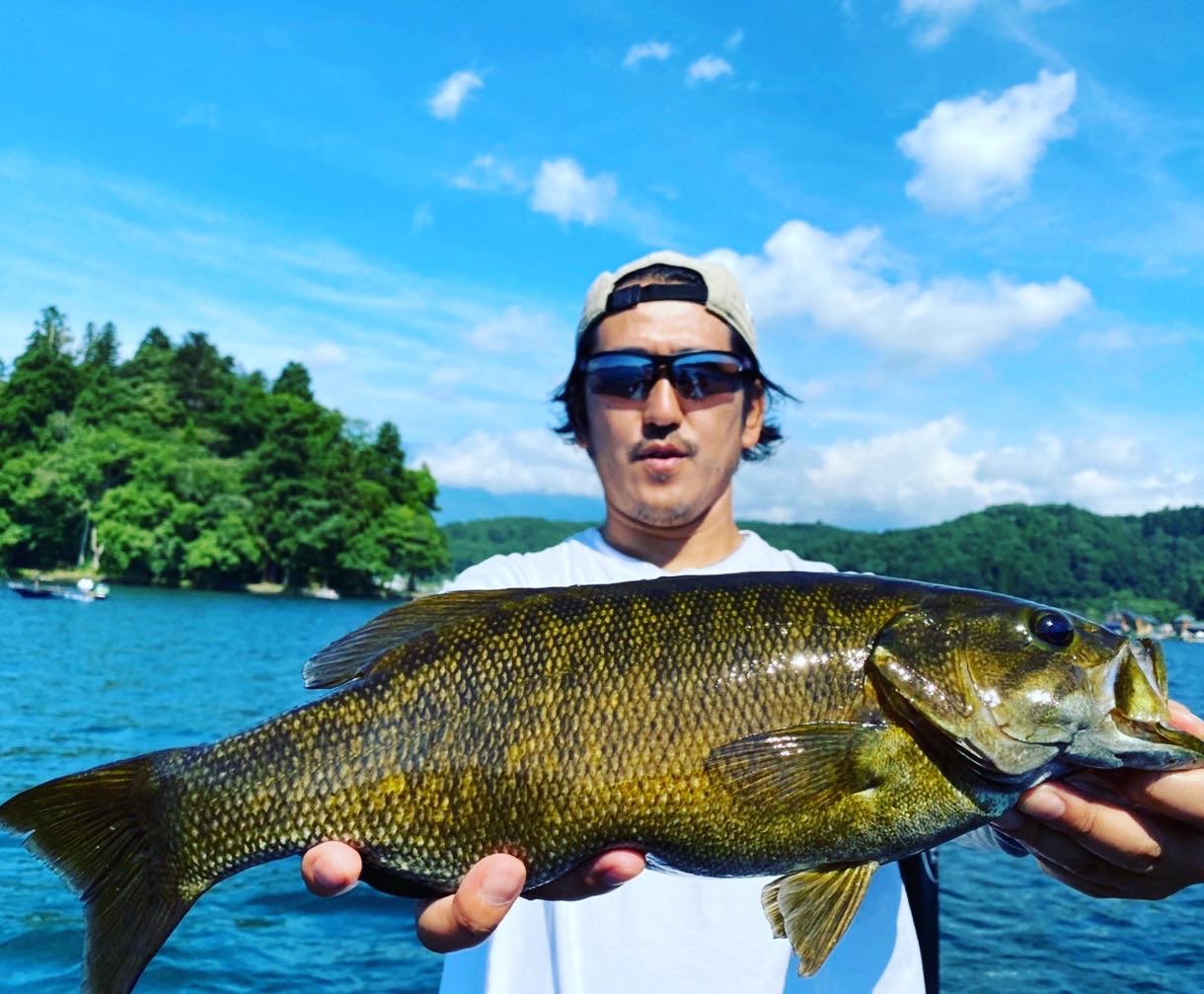 椋林裕貴 趣味のおすすめ スノーボード サーフィン ゴルフに加えて最近では友達と釣りをするのが好きになってきました まだ 3回しか行ってませんが歳をとっても出来そうなのと 自然界との対話が肌に合います 野尻湖 バス釣り ブラックバス 趣味