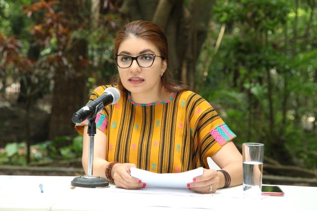 Secam_Oficial's tweet photo. La titular de la #SAGyP, Zaynia Andrea Gil Vázquez destacó que en #Chiapas se fortalece el desarrollo rural y sostenible de las comunidades, al sumar esfuerzos con la #SEMAHN, #TNC, #PNUD, #GCF, #FONCET y #SEDESPI.
¡Unidos, #ChiapasEsMásFuerte!
👉 https://t.co/bZF4noUXia https://t.co/gH39H8xO9h