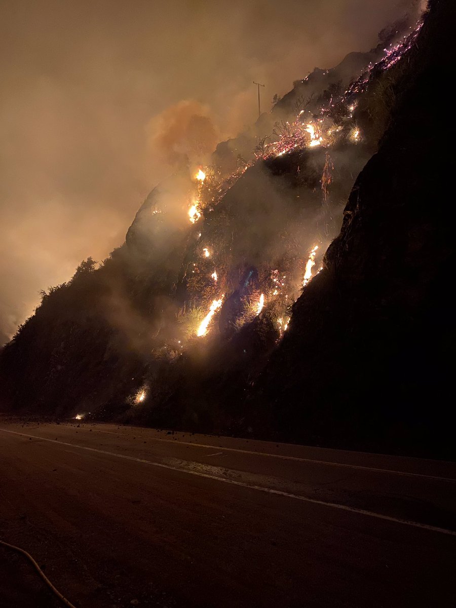 CaitlinKSBW's tweet image. Big Sur Fire volunteers say it was a strange start to the #DolanFire last night. When crews were arriving on scene someone threw rocks at their rigs. Unclear if that someone is connected to the suspected arsonist under arrest for starting the fire. Photo Credit: Marcus Foster