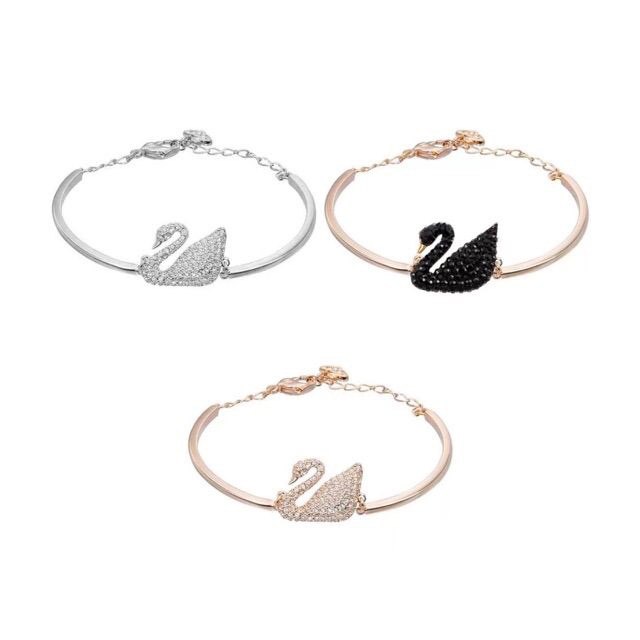 SurpriseboxAlya's tweet photo. SWAN BRACELET 🦄

✨ Color available: Silver / Black rosegold
✨ Material: Zircon / Silver pleated
✨ FREE box &amp; wishcard
✨ 15cm + 5cm adjustable chain

✅ RM17

FLAT RATE RM4 POSTAGE SM &amp; SS https://t.co/WPb1tBSYYR