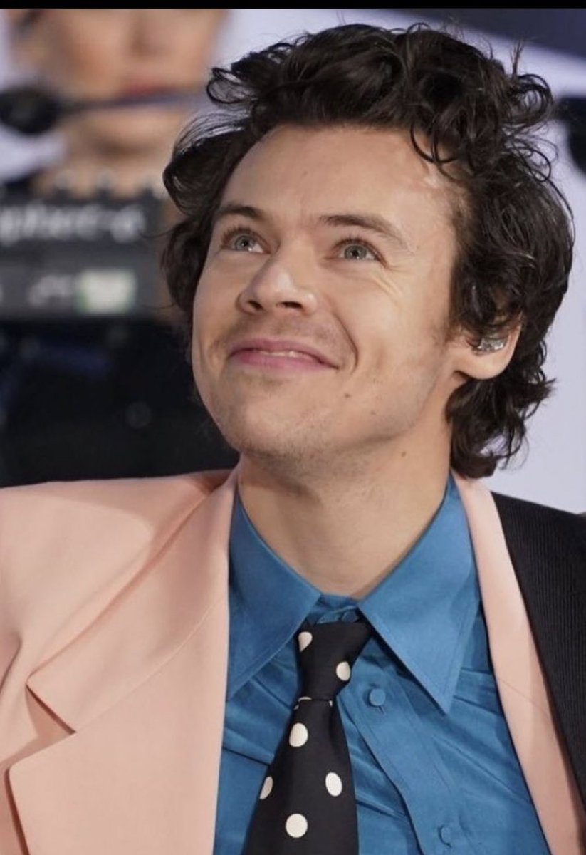 That certain look never fades...not over month or years. It remained the same....