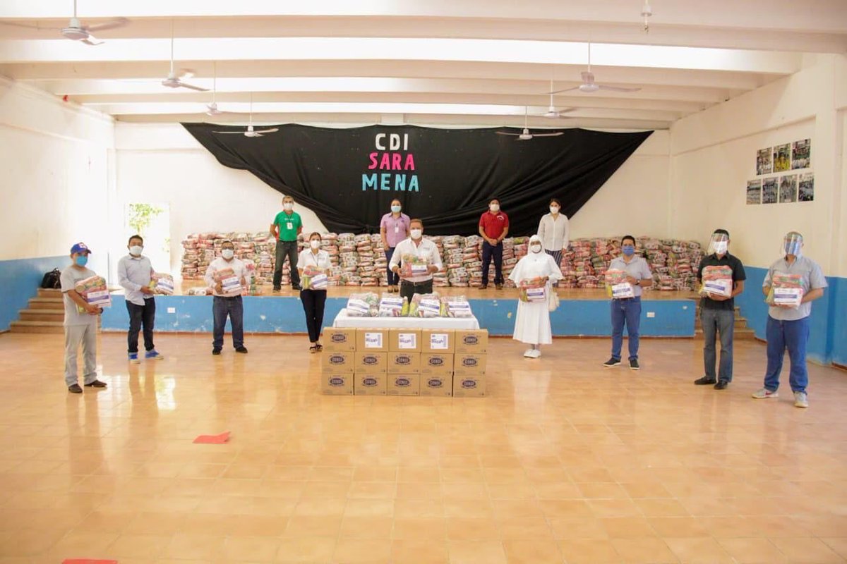 RenanBarrera's tweet photo. En este Día Mundial de la Asistencia Humanitaria, agradezco a la Galletera Dondé, una de las tantas empresas que se han solidarizado, por el donativo de las despensas, que fueron entregadas a asociaciones civiles que apoyan a grupos vulnerables. Juntos saldremos adelante. https://t.co/iCl4NjJsiT