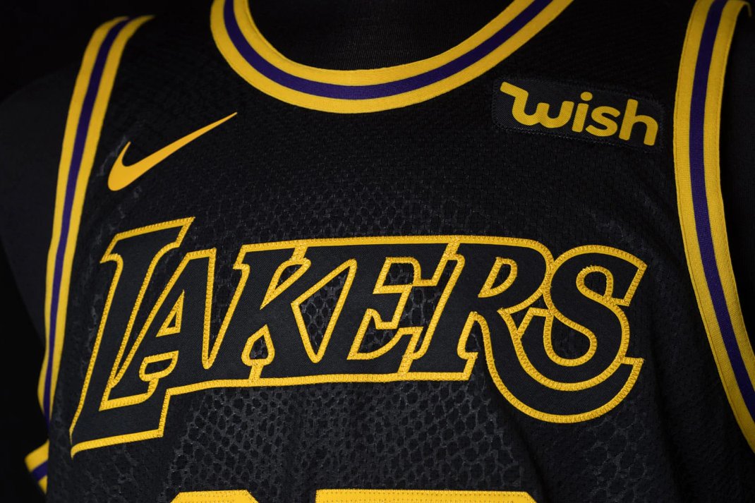 uniforme black mamba