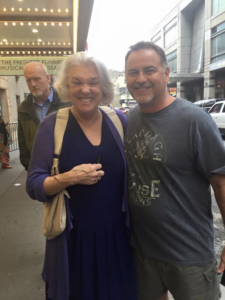 hogs4stacy's tweet photo. @starkmanalex3 @tynedalyonline  Running into her was the highlight for my husband during our trip to NYC. He still talks about it! https://t.co/lSDp3VrEwp