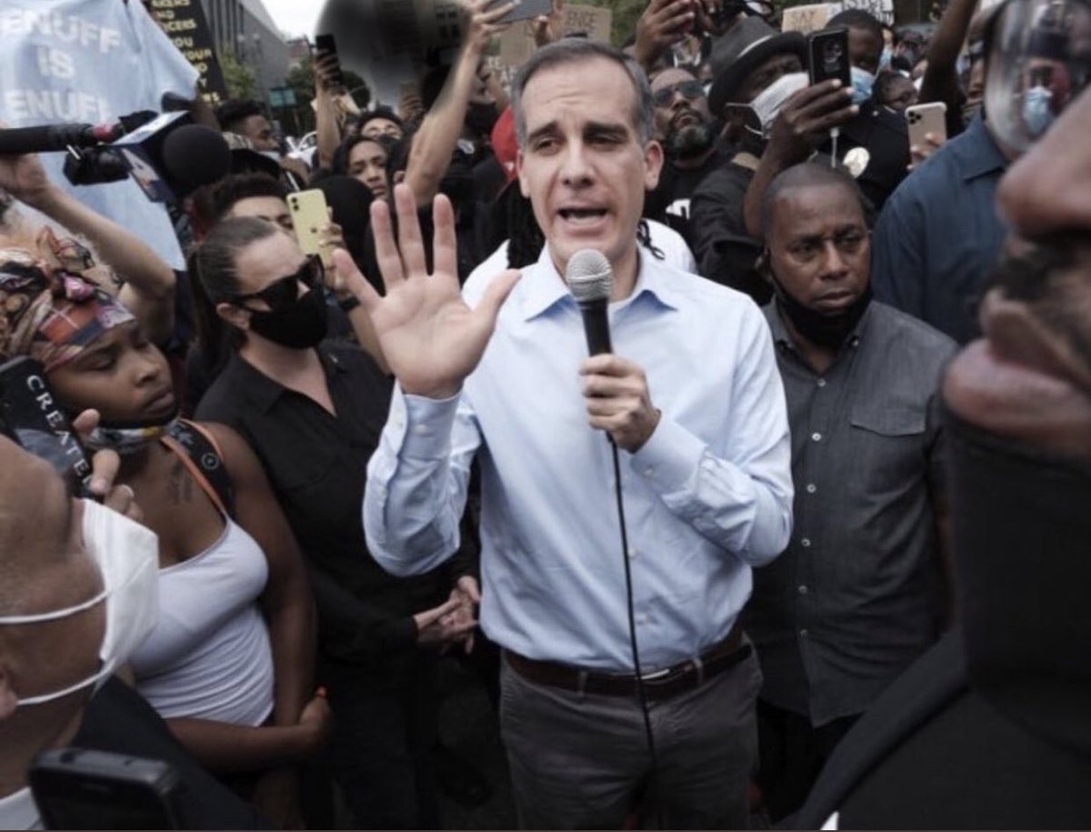 BasedBeaver's tweet photo. This is the same guy, in a large crowd, not social distancing, and without a mask, but you do the same, and he’ll shut off your power... https://t.co/rny8e6aopJ