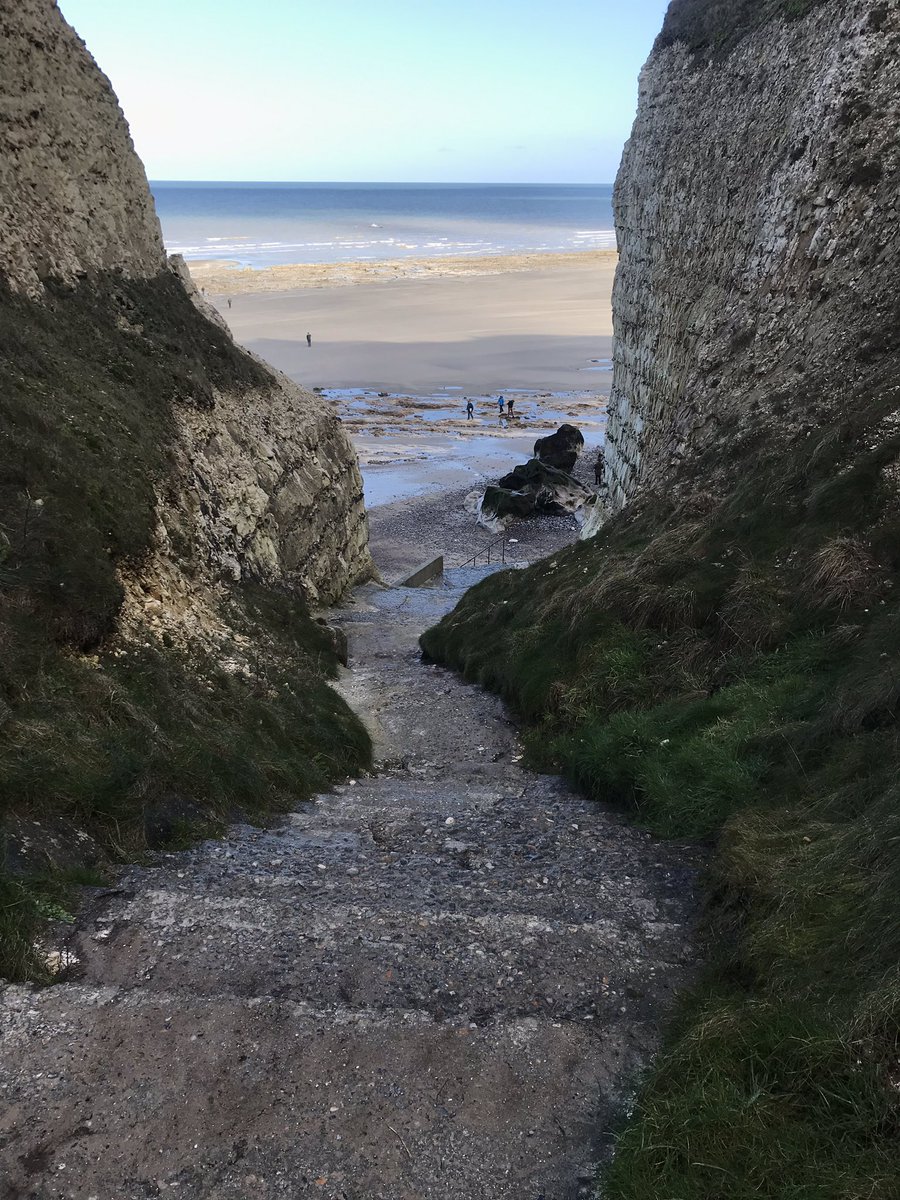 The attack landed on a 16km frontage at 4 flank locations in predawn hours with the main assault occurring 30 minutes later.The landing area and ingress route of 4 Commando was especially treacherous as they navigated a break in the cliff to reach their objective area.