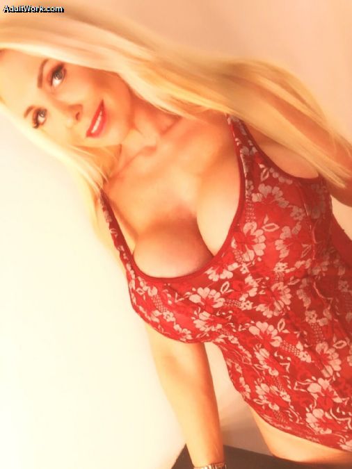 Fancy a virtual quickie?  I&rsquo;m on cam and ready for you now at #AdultWork.com!  https://t.co/tDXwg8A8ss<a href="/tag/adultwork"class="tags"><span>#adultwork</span></a>