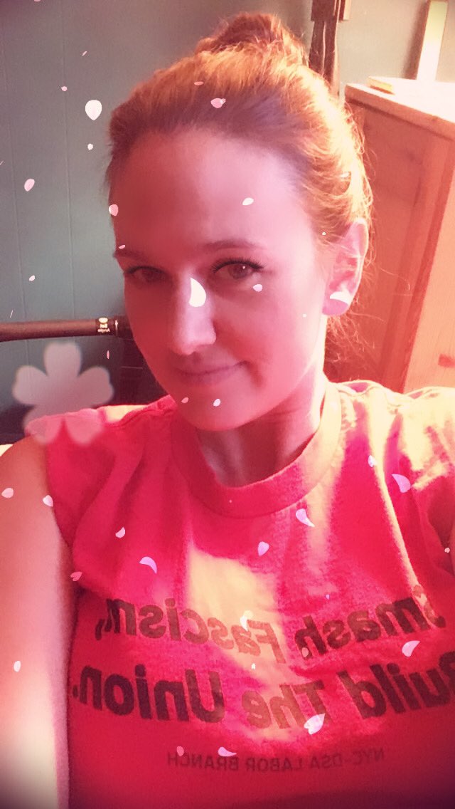 CarpenterLauraG's tweet photo. Smash fascism, build the union. Solidarity with teachers fighting for the lives of students, parents, grandparents, themselves โ๐ผ
{heaviest filter possible cause no way I'm making myself look respectable at this late stage of the day}
#RedForEd #RedForEdFL https://t.co/io3qeDFuzb