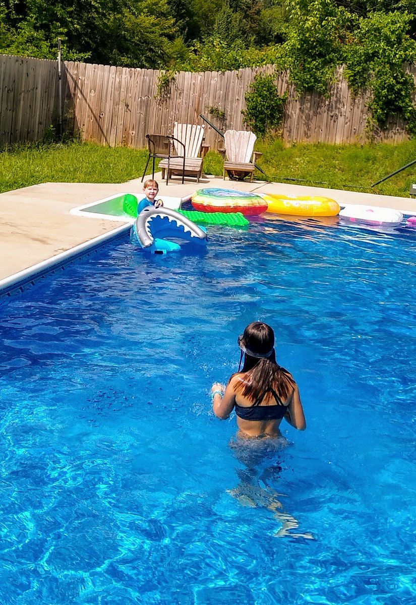 lpriceut01's tweet image. This is after school on the farm! Who am I kidding? This is how we believe learning should look all the time! We live by playing &amp;amp; learning 👌 This is how we Roll 😎 #pricelessparadisefarm #littleengineerslearningacademy #MDO #crazychicfarmgirl #lollipopifarmhouseporium