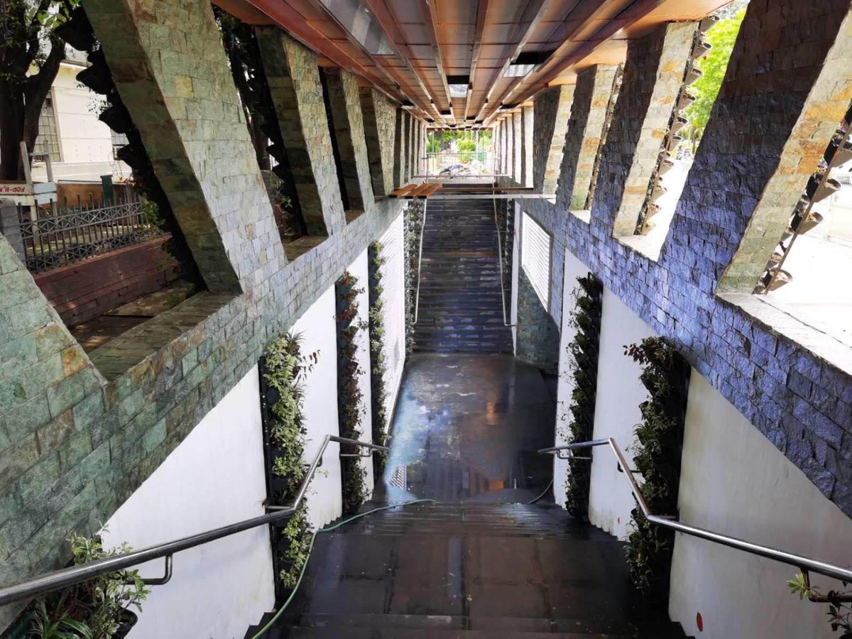 rapplerdotcom's tweet photo. Lagusnilad’s new look.

LOOK: A sneak peek into Lagusnilad Underpass’ renovation features vertical gardens, a lit walkway, and a colorful mural depicting Manila’s history. Photos from Cesar Chavez/FB https://t.co/QGkSfjf2If