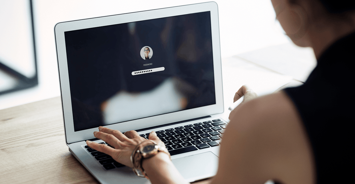 TechSolved's tweet photo. New security threats emerge every day, so it’s critical that you follow these 4 password best practices in order to keep your data safe.🖥️🔒https://t.co/zTU3cThb01 https://t.co/zYmSlZCZPY