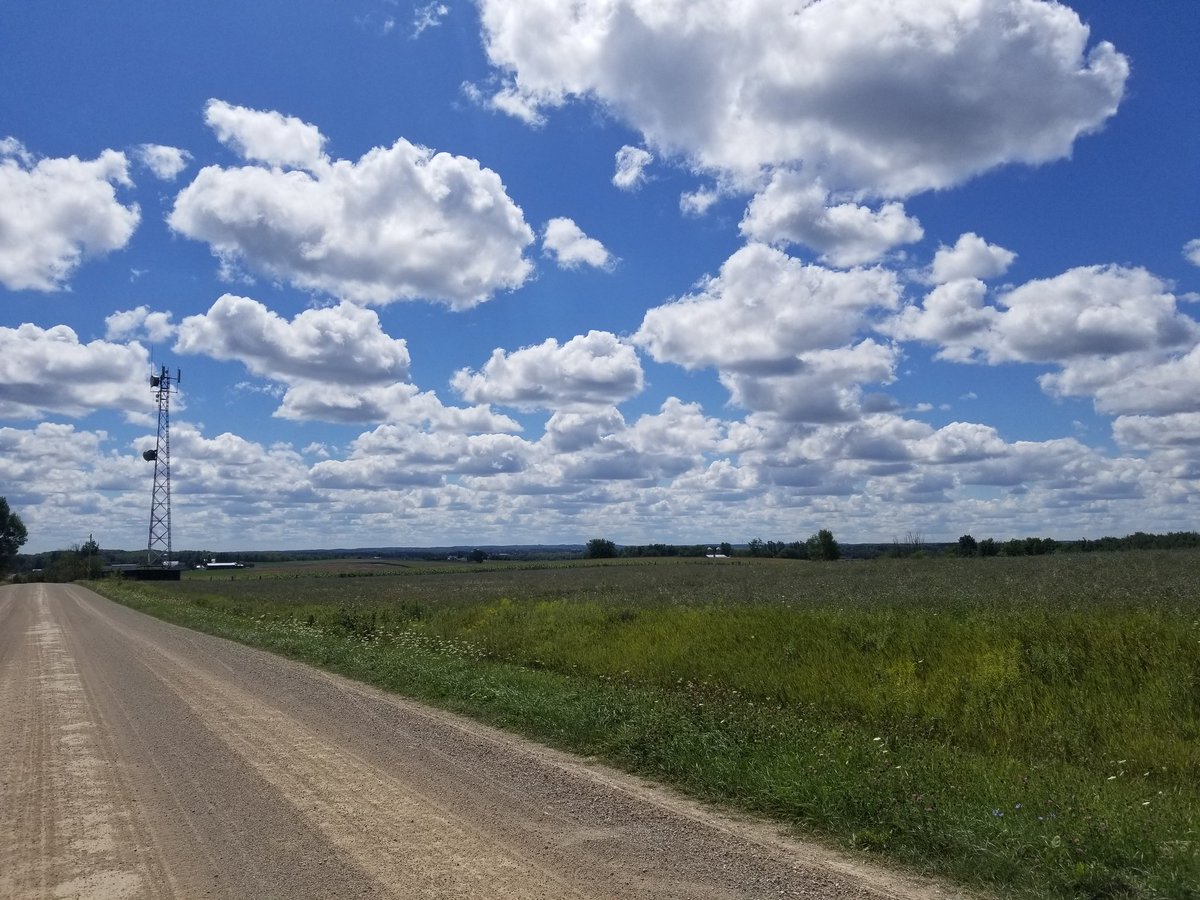 pedalrosey's tweet photo. It was a #bluesky and #puffycloud kind of day! And with a little #gravel mixed in for fun ๐ #gobybike #g2g #annamaes https://t.co/J4KZj2DaWz