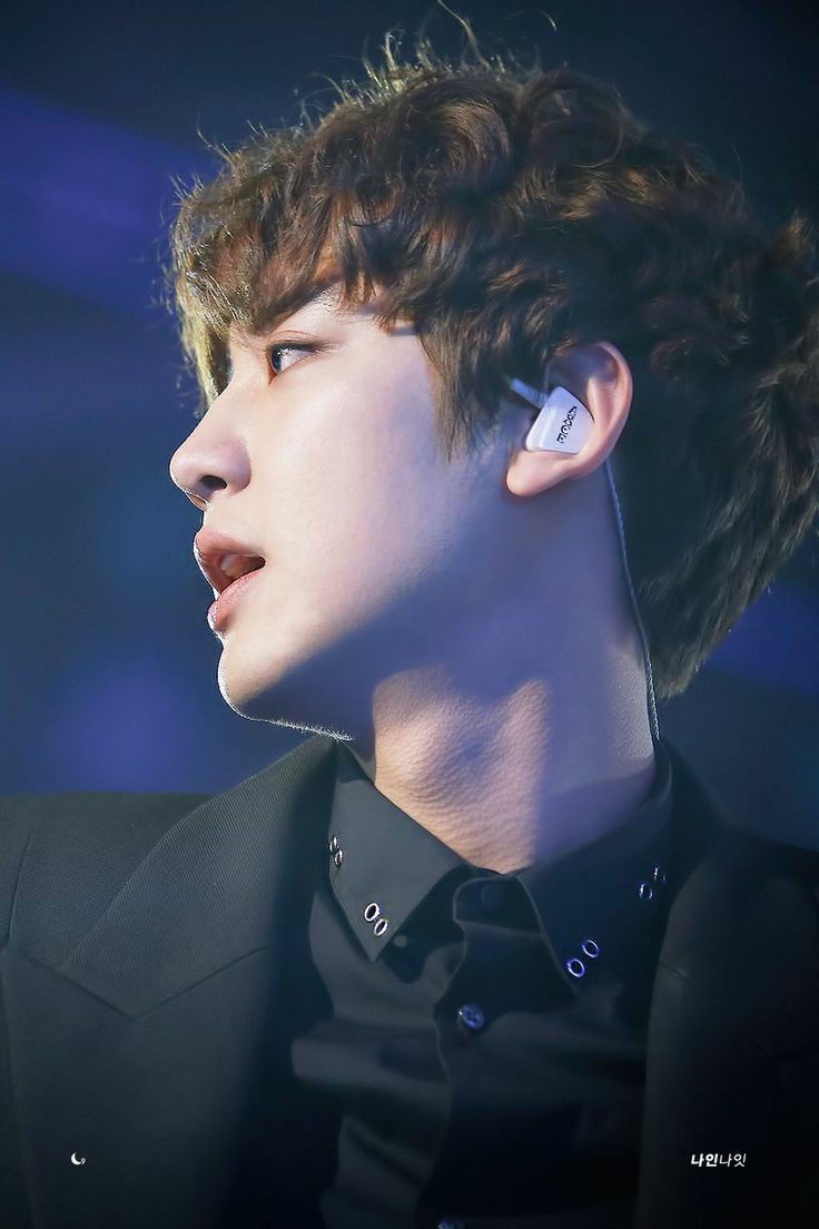 Chanyeol's fluffy hair : a Sad thread #CHANYEOL  