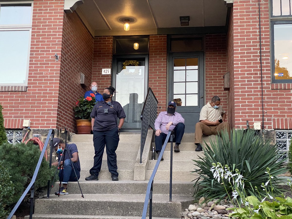 The rumors are true!  @billpeduto is on his porch!