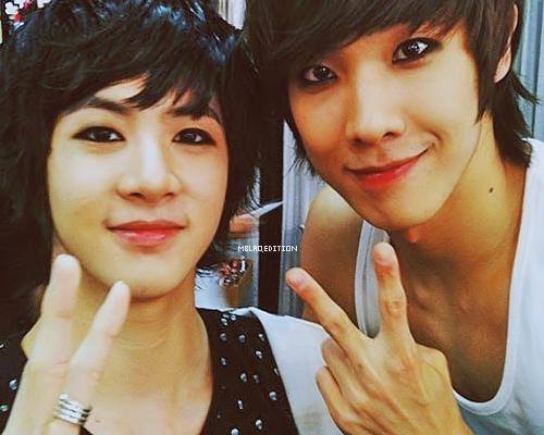 OHMYJOOON's tweet photo. #JooMi &amp; #JoonDung ♥
#AplusStillHereForMBLAQ
#늘_그대로_aplus는_아직도_여기_있습니다 https://t.co/4Ik5uc8vPd