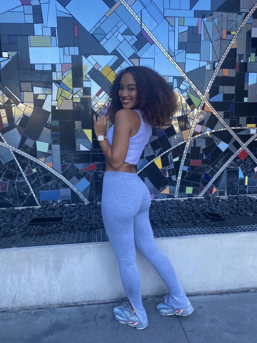 Casual 🤍 https://t.co/29bSECkPwg