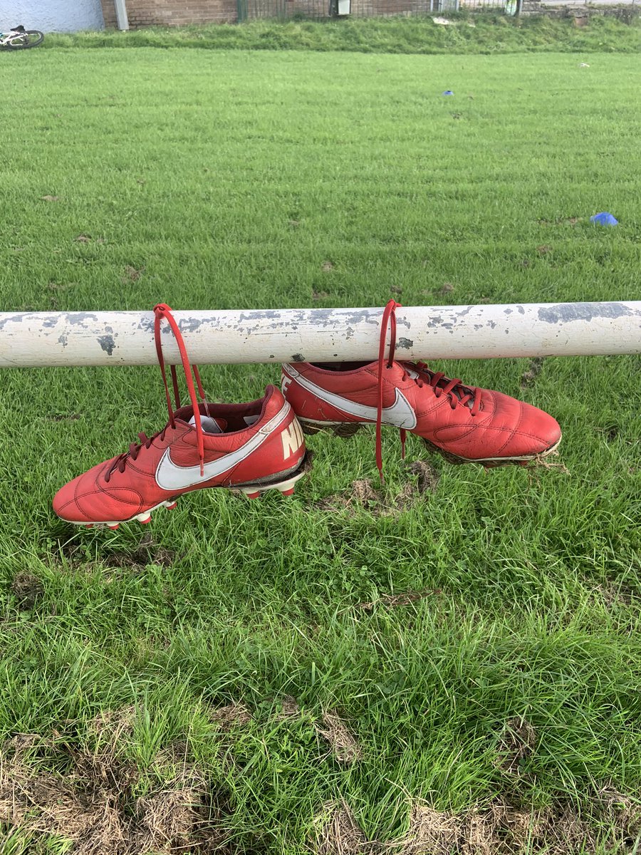 Anybody lost a pair of boots...look pretty new and unused....don’t look like they’ve done many miles running and not scored many goals.... please DM for details 👀⚽️